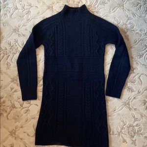 Long sleeved wool tunic sweater